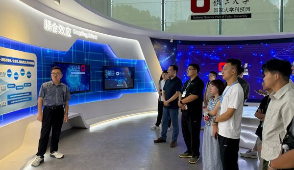 融券通 2025年第二期“才聚荆楚”大学生创业训练营在汉开营